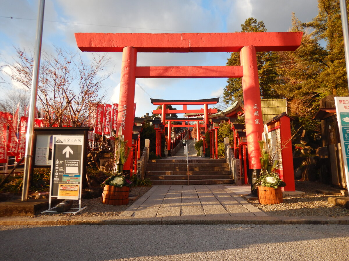 ศาลเจ้าซันโค อินาริ Sanko Inari Shrine