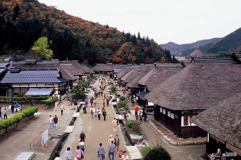 ย้อนสู่ยุคเอโดะที่หมู่บ้านโบราณ Ouchi Juku