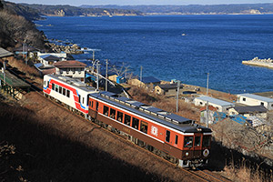 นั่งรถไฟเที่ยวญี่ปุ่นในฤดูหนาว ด้วยความอบอุ่นจากขบวนรถไฟโคะทัตสึ!
