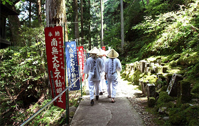สำรวจเส้นทางแสวงบุญของ “โอะเฮ็นโระ (Ohenro)” ที่ ชิโกะคุ (shikoku) ในช่วงต้นฤดูร้อน
