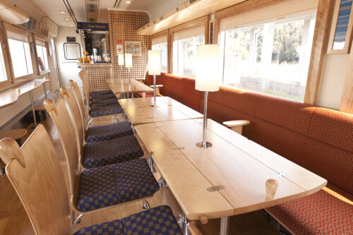 orange-shokudo-train-kyushu-04