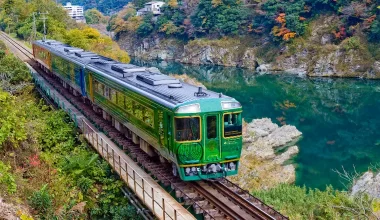 The Golden Gateway: บนรถไฟที่งดงาม และหลากหลายของญี่ปุ่น